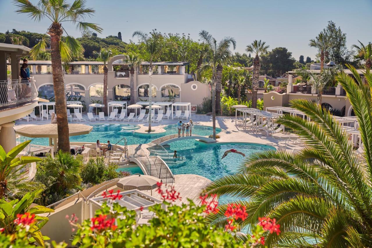 Forte Village Resort - Il Castello Santa Margherita di Pula Exterior photo